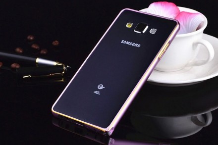 Металлический бампер для Samsung E500H Galaxy E5