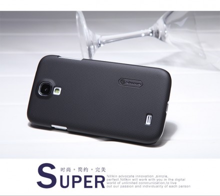 Пластиковая накладка Nillkin Super Frosted для Samsung i9500 Galaxy S4 (+ пленка на экран)