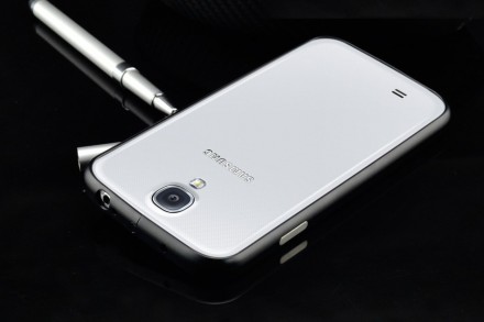 Металлический бампер для Samsung i9500 Galaxy S4