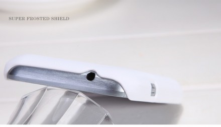 Пластиковая накладка Nillkin Super Frosted для Samsung S7390 Galaxy Trend (+ пленка на экран)
