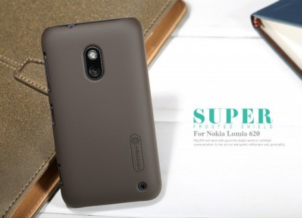 Пластиковая накладка Nillkin Super Frosted для Nokia Lumia 620 (+ пленка на экран)