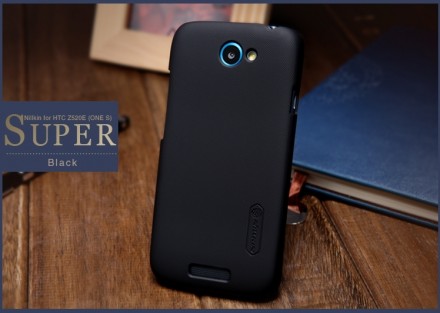 Пластиковая накладка Nillkin Super Frosted для HTC One S (+ пленка на экран)
