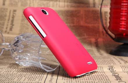 Пластиковая накладка Nillkin Super Frosted для HTC Desire 310 (+ пленка на экран)