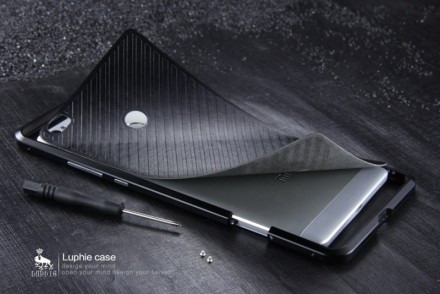 Металлический бампер Luphie Blade Sword with PU back для Xiaomi Mi Max