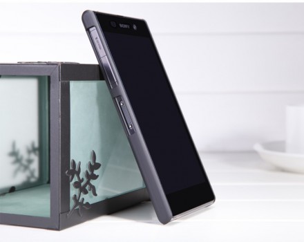 Пластиковая накладка Nillkin Super Frosted для Sony Xperia Z1 (C6902) (+ пленка на экран)